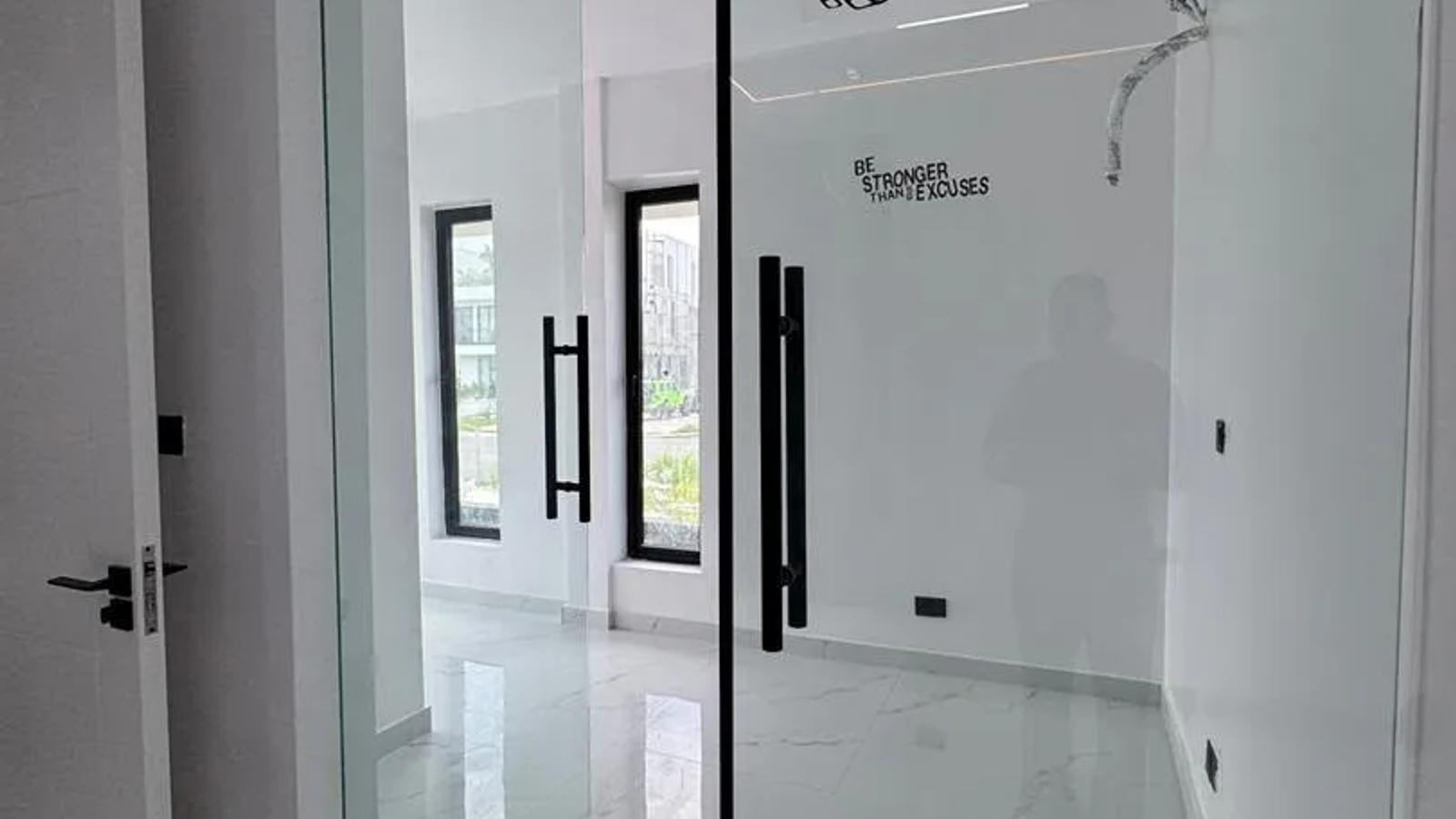 5 Bedroom Fully Detached Duplex