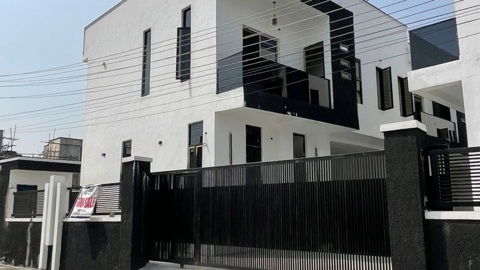 4 Bedroom Fully Detached Duplex