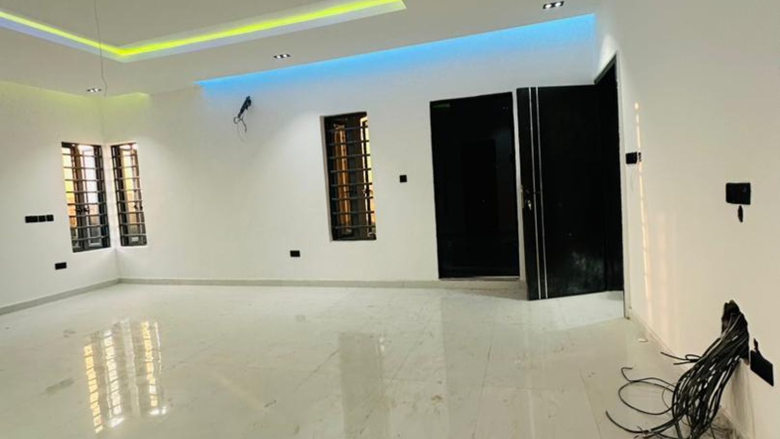 5 Bedroom Fully Detached Duplex
