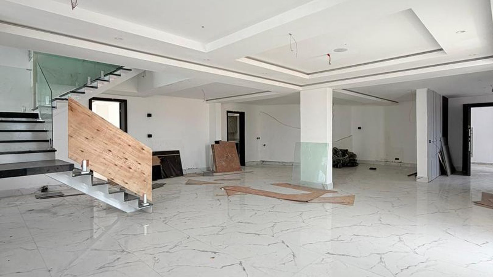 4 Bedroom Maisonette