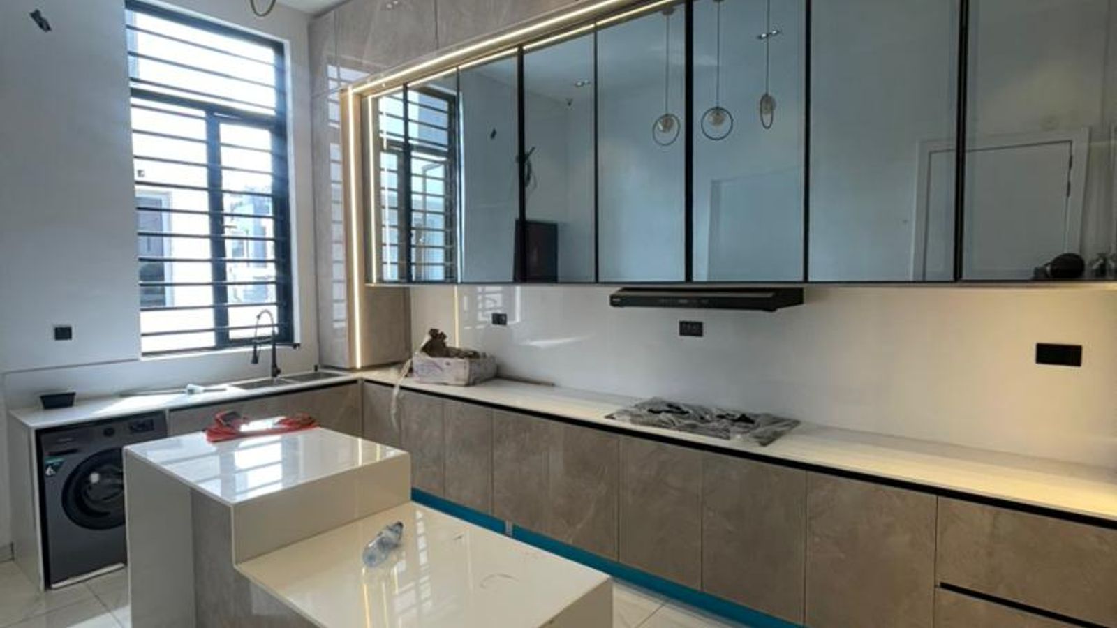 5 Bedroom Fully Detached Duplex