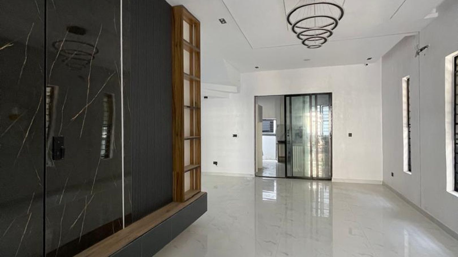 5 Bedroom Fully Detached Duplex