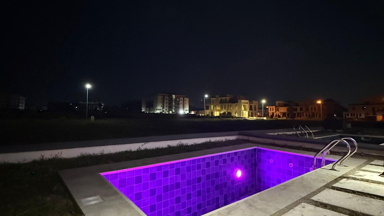 5 Bedroom Fully Detached Duplex
