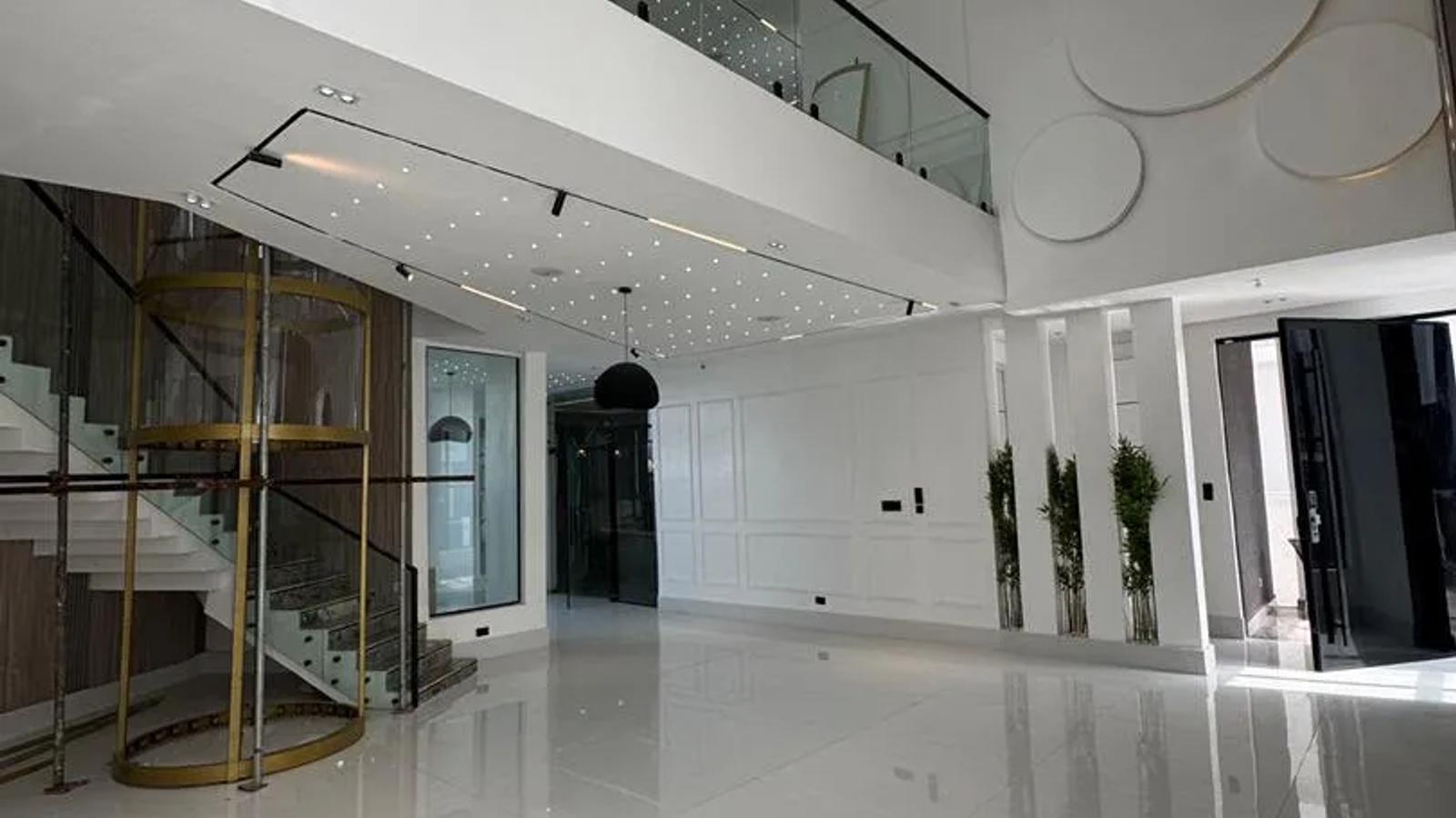 5 Bedroom Fully Detached Duplex