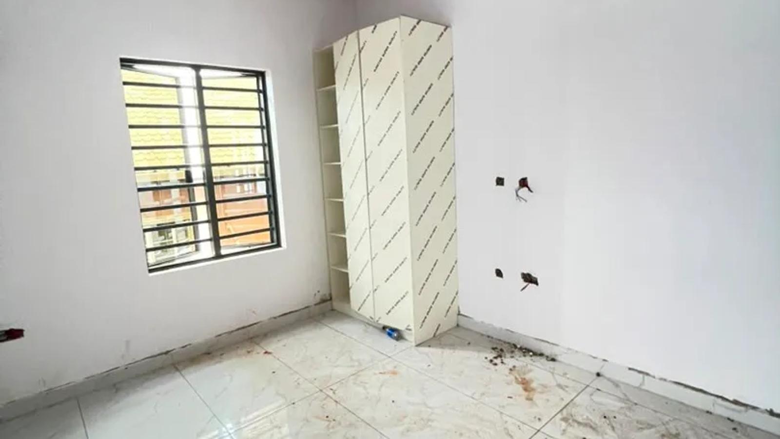 4 Bedroom Fully Detached Duplex