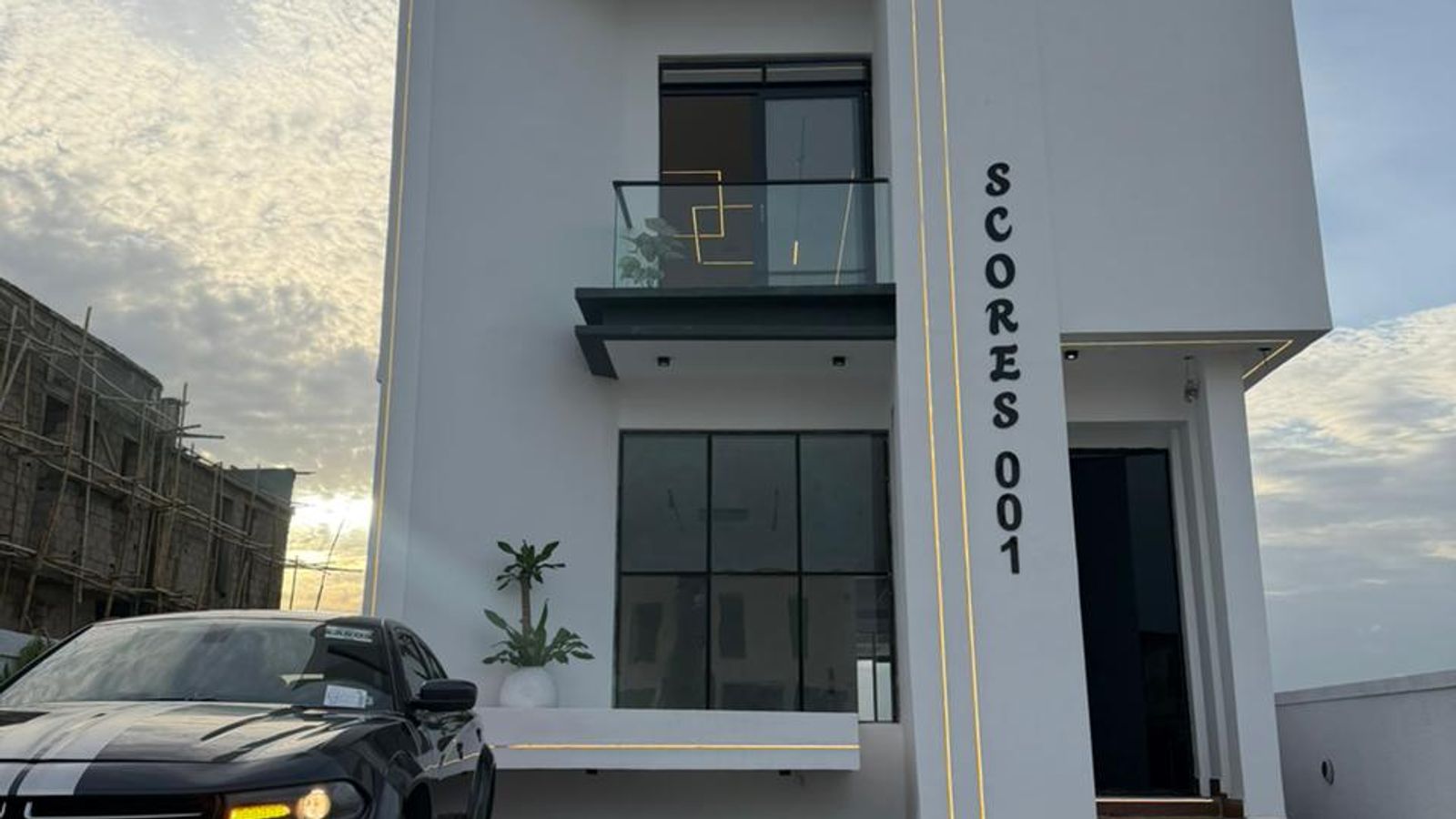 5 Bedroom Fully Detached Duplex