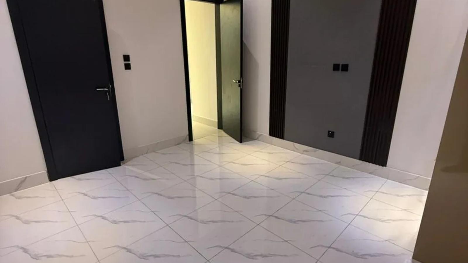 5 Bedroom Fully Detached Duplex