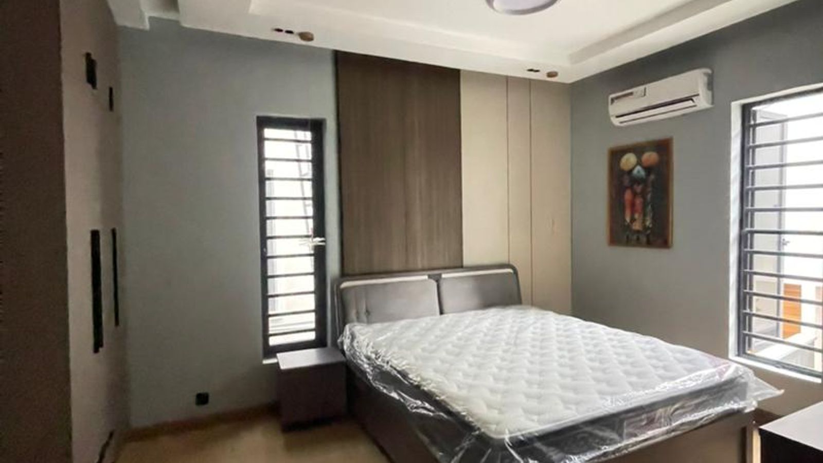 5 Bedroom Fully Detached Duplex