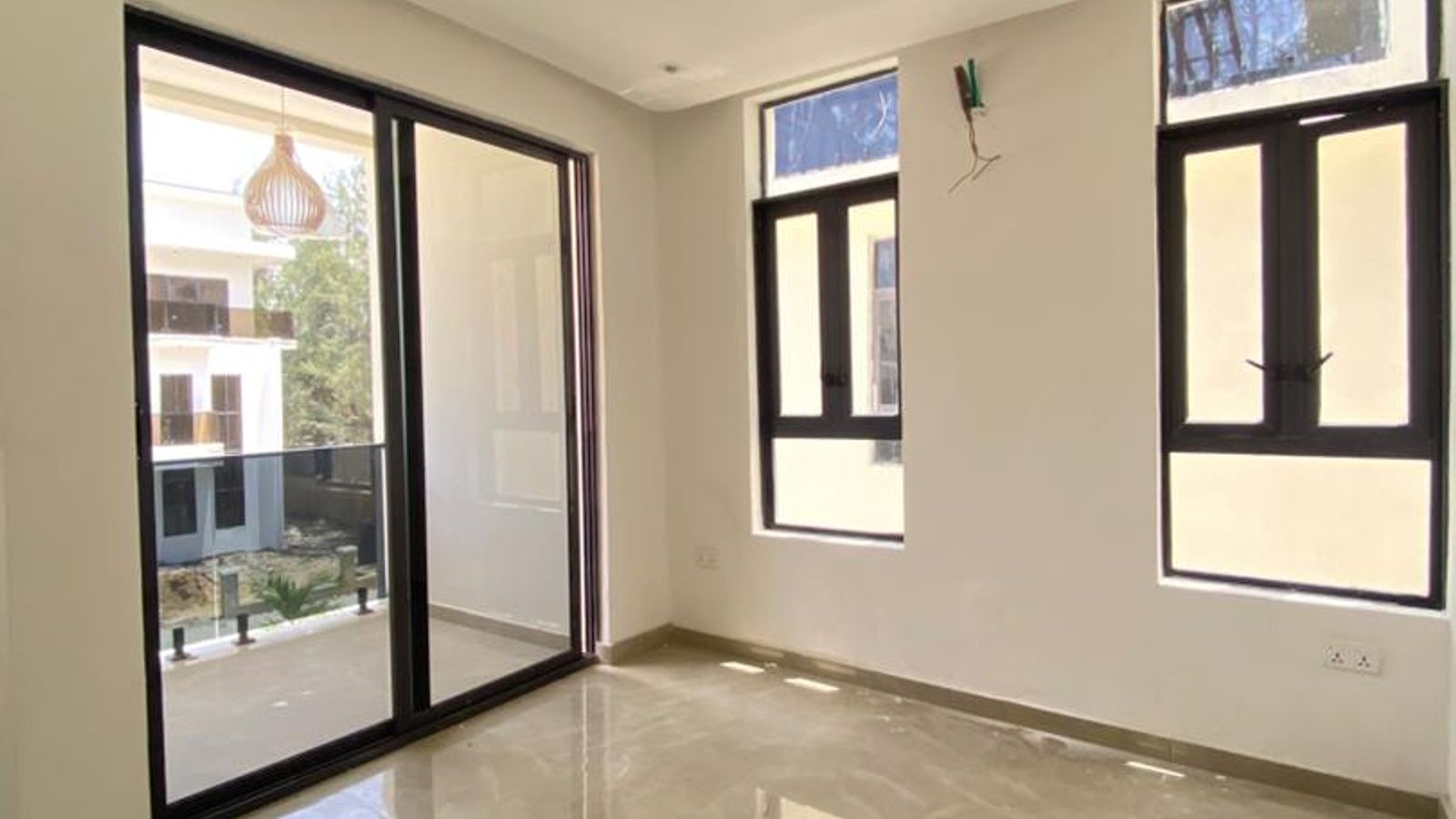 6 Bedroom Fully Detached Duplex
