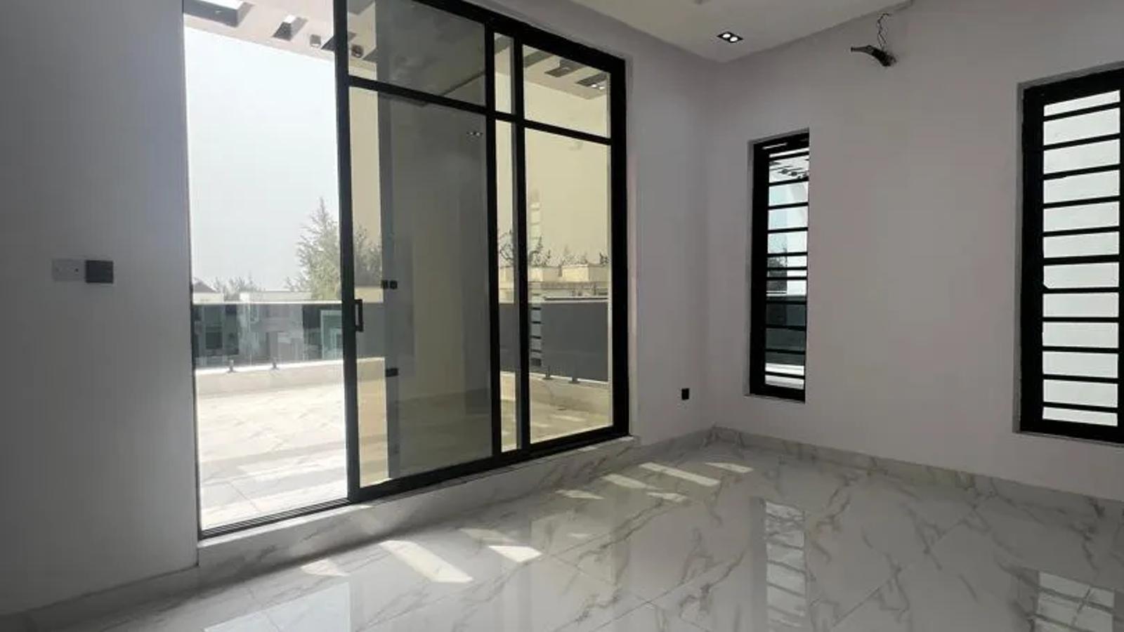 5 Bedroom Fully Detached Duplex