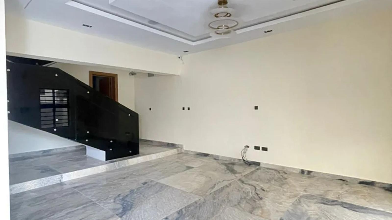 4 BEDROOM SEMI-DETACHED DUPLEX