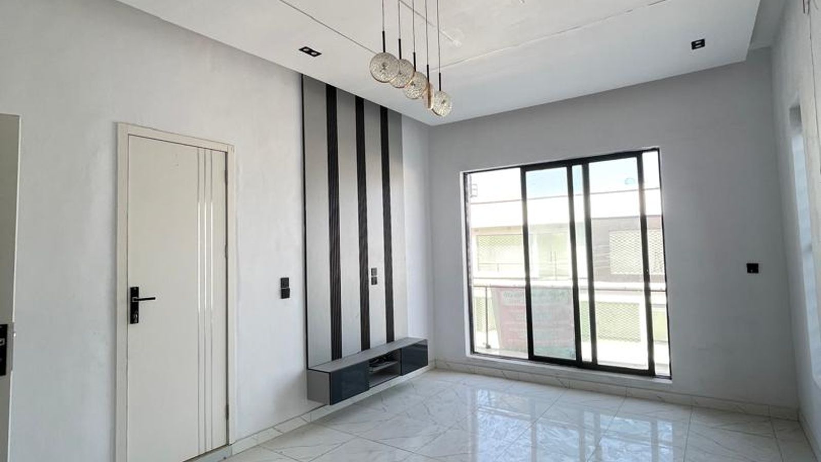 5 Bedroom Fully Detached Duplex