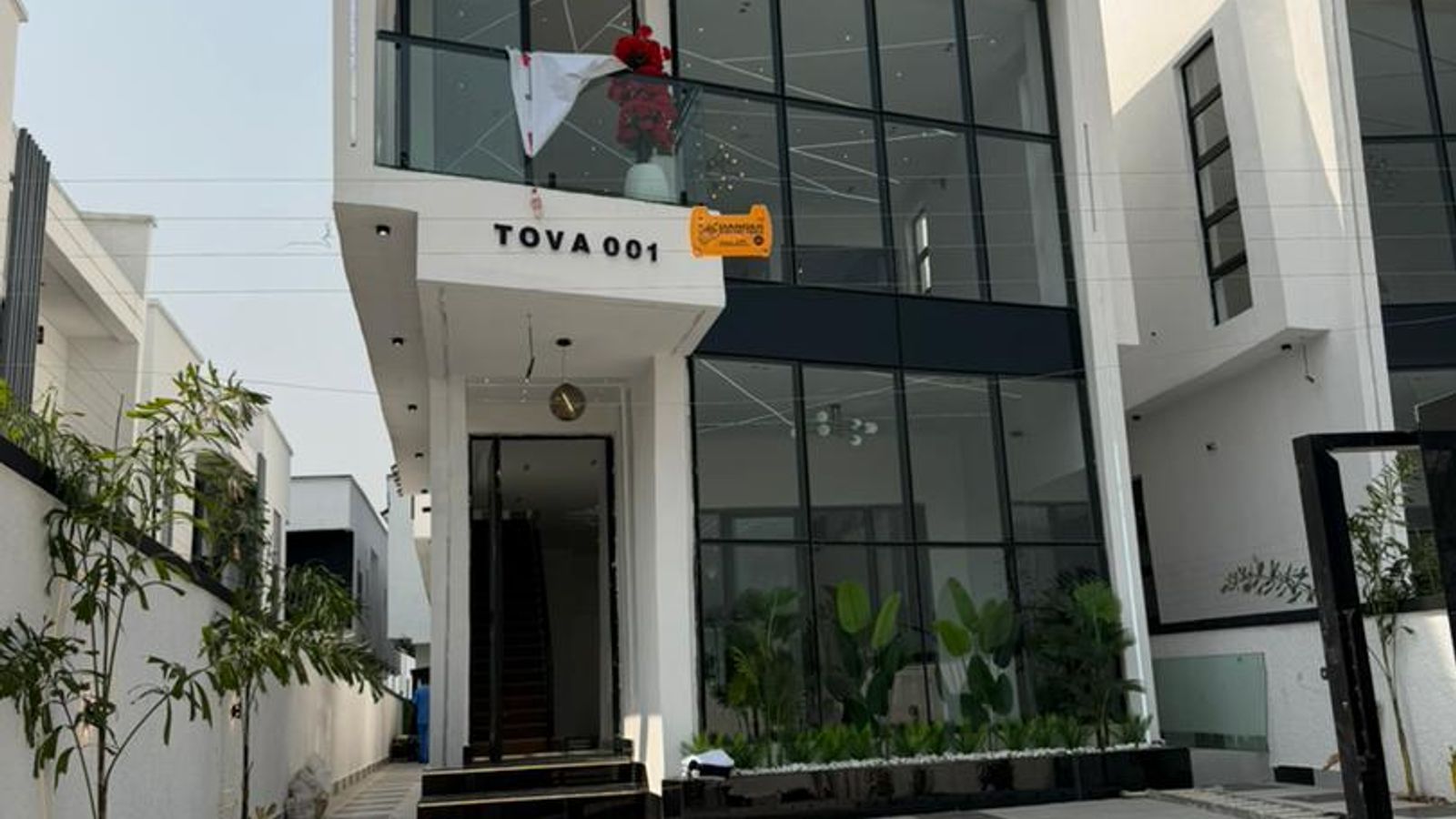 5 Bedroom Fully Detached Duplex