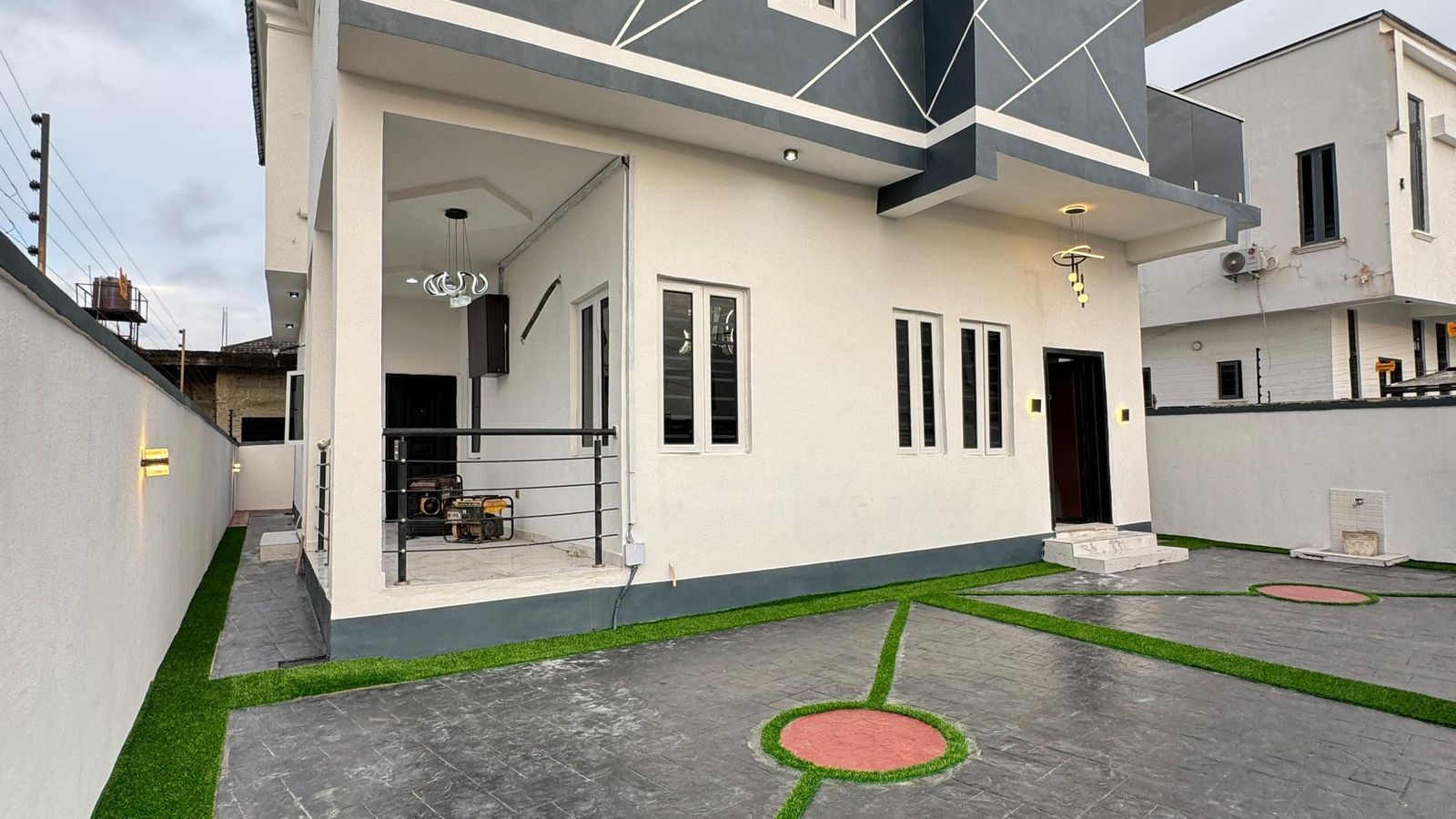 4 Bedroom Fully Detached Duplex