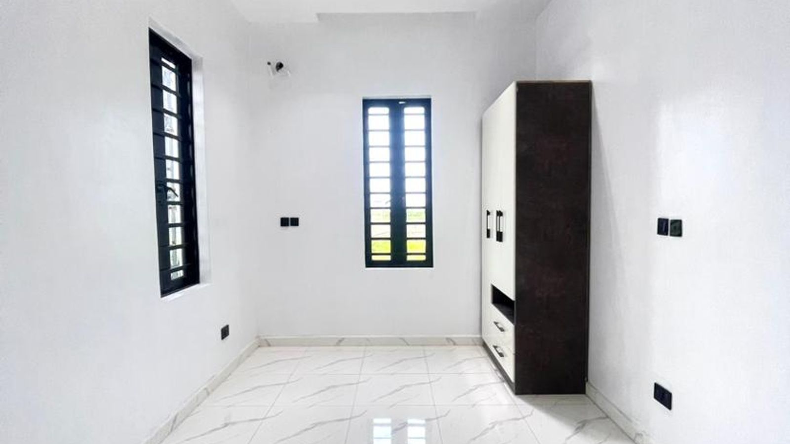 4 Bedroom Fully Detached Duplex