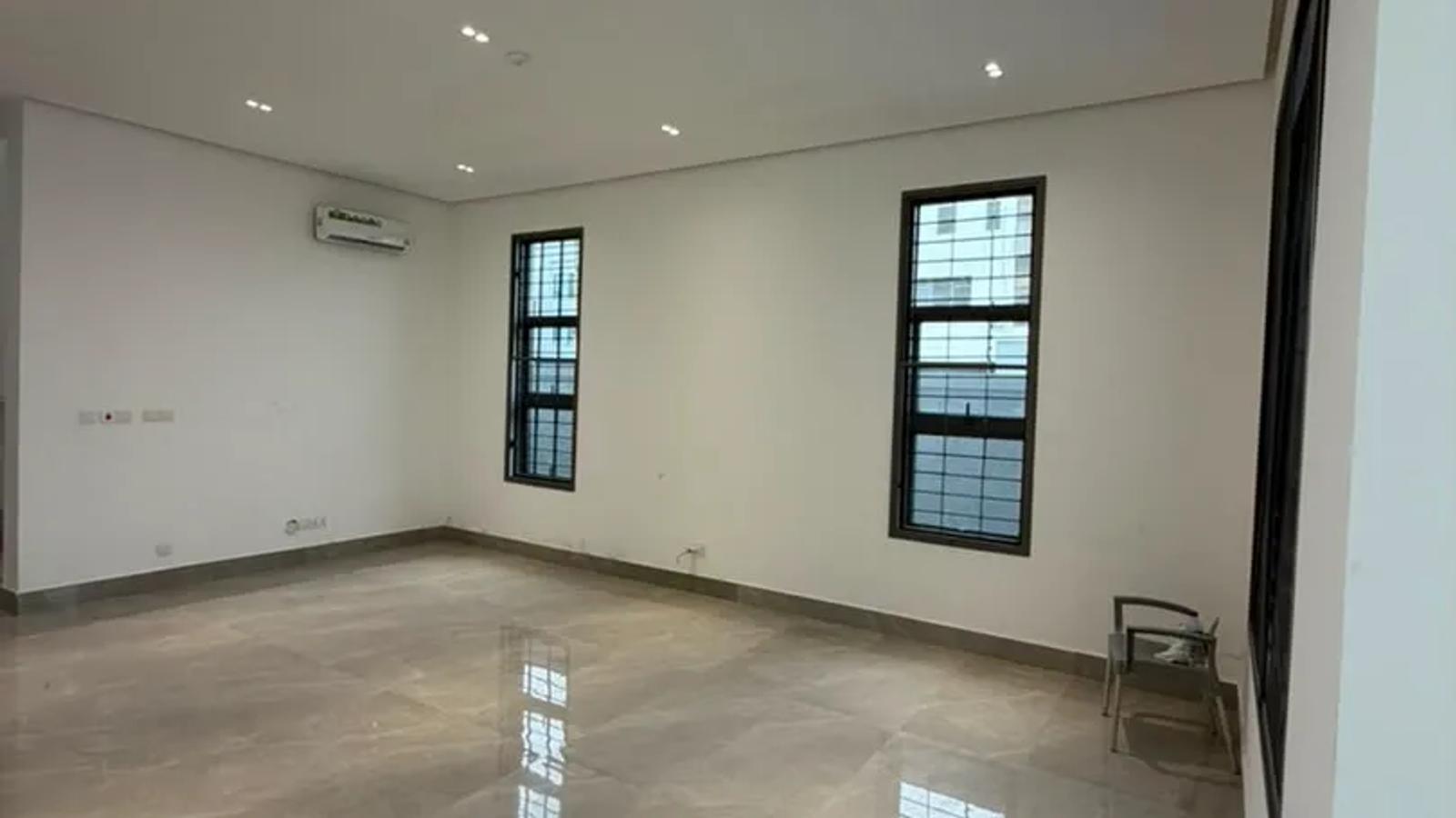 5 Bedroom Fully Detached Duplex