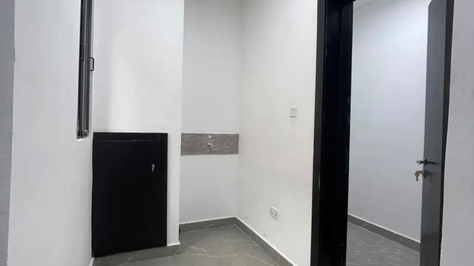4 BEDROOM TERRACE WITH BQ