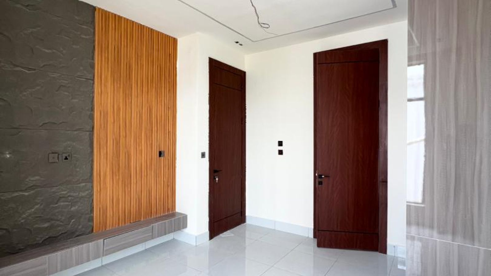 5 Bedroom Fully Detached Duplex