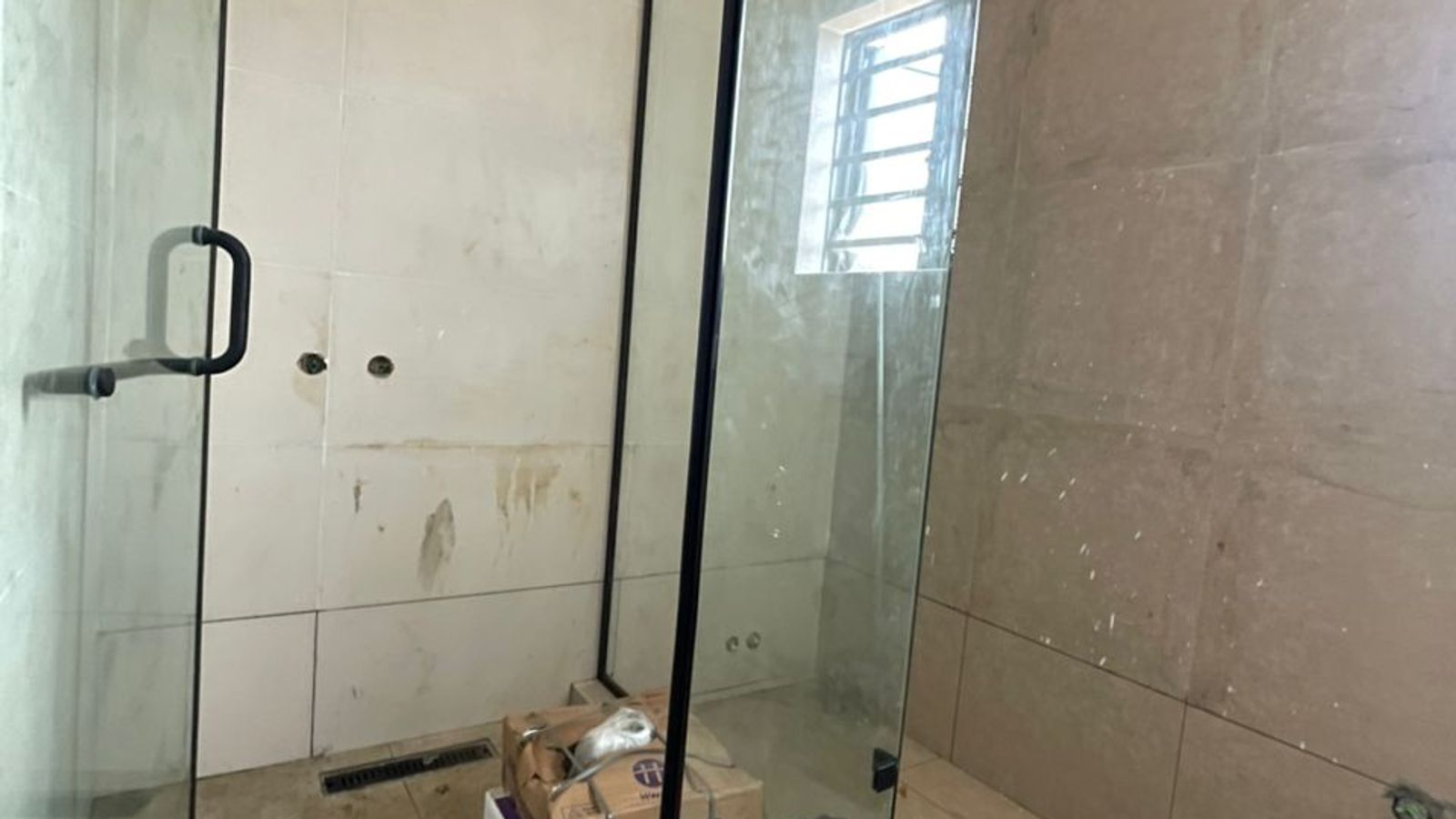 5 Bedroom Fully Detached Duplex