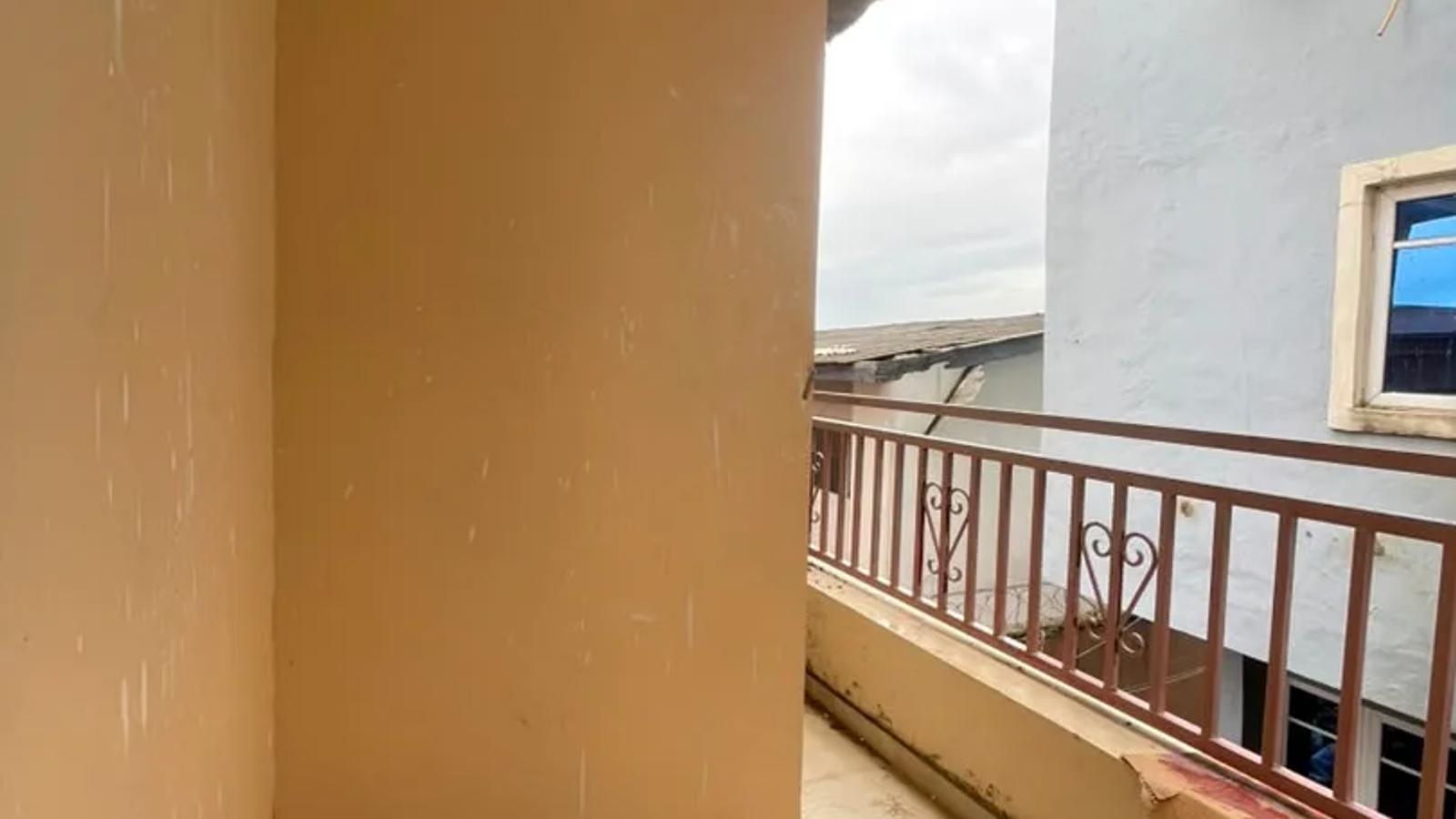 4 BEDROOM TERRACE WITH BQ