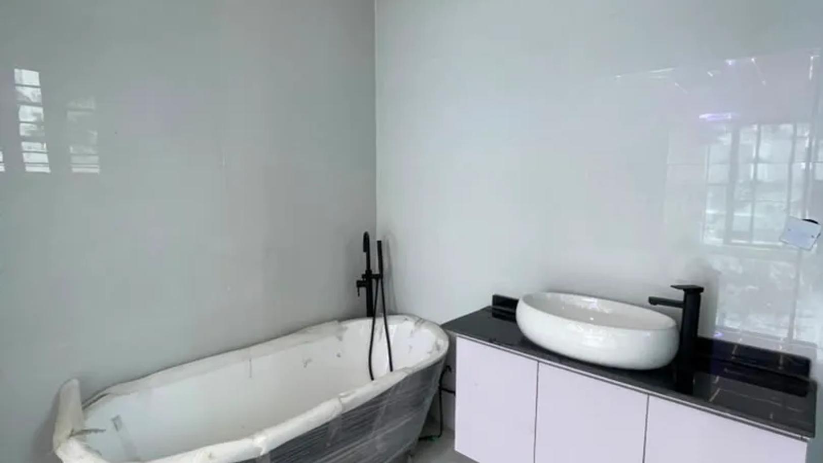 4 Bedroom Fully Detached Duplex