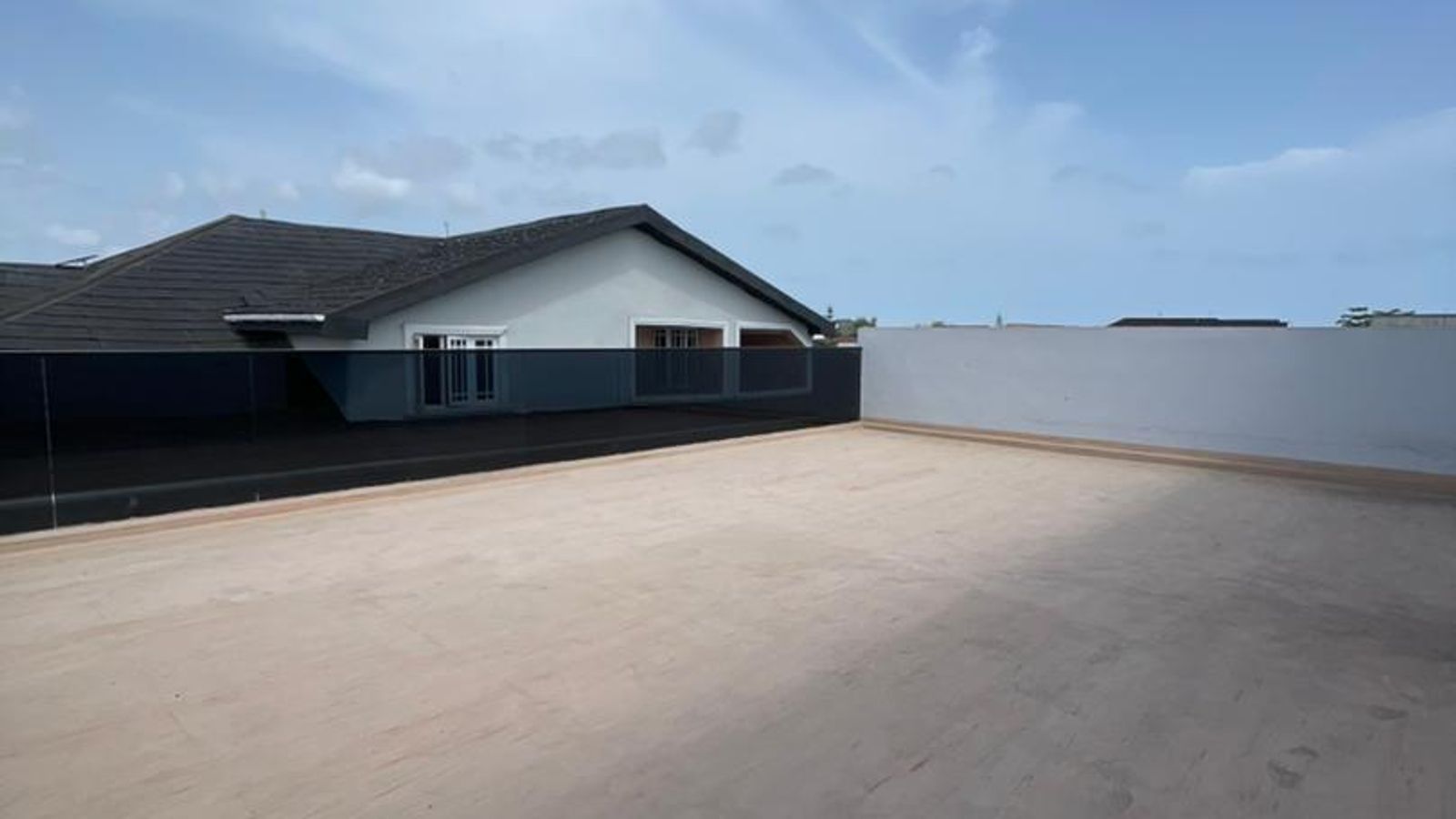 5 Bedroom Fully Detached Duplex