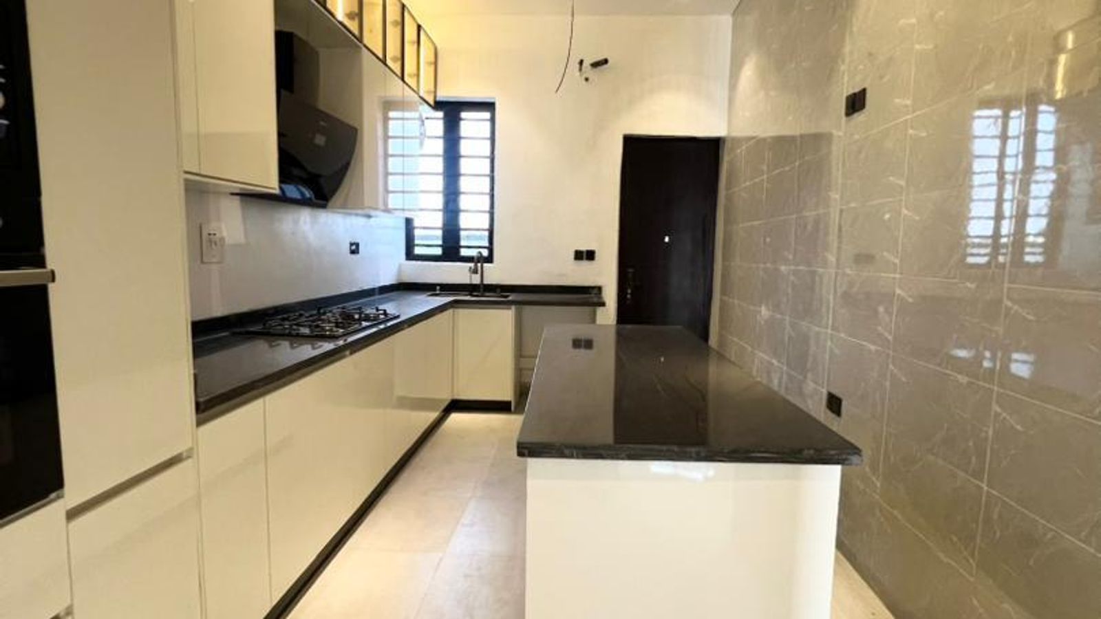 4 Bedroom Fully Detached Duplex