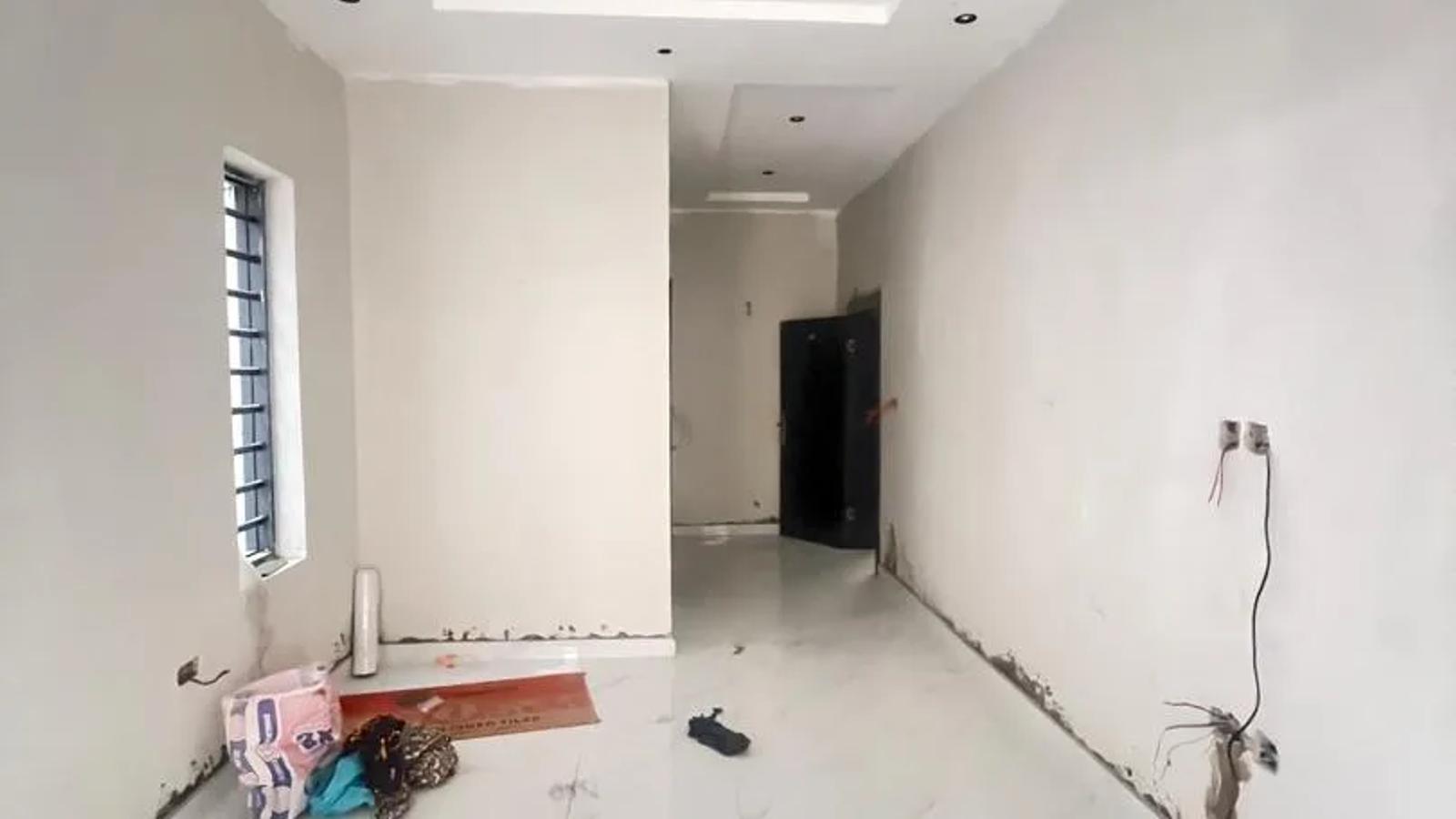 5 Bedroom Fully Detached Duplex