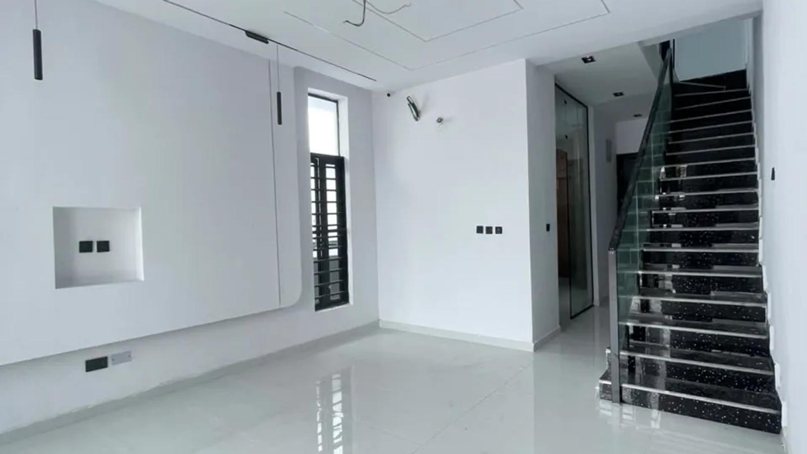 4 Bedroom Semi Detached Duplex