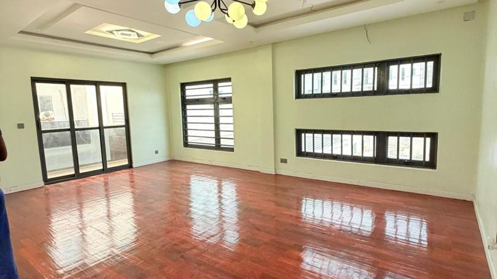 5 Bedroom Fully Detached Duplex