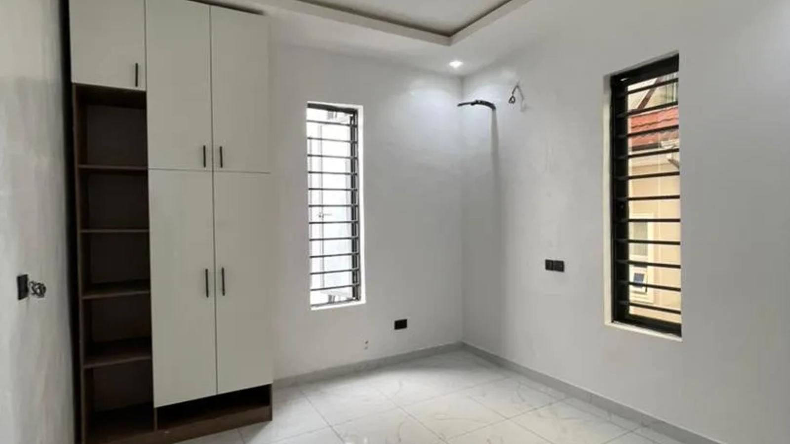 4 Bedroom Fully Detached Duplex