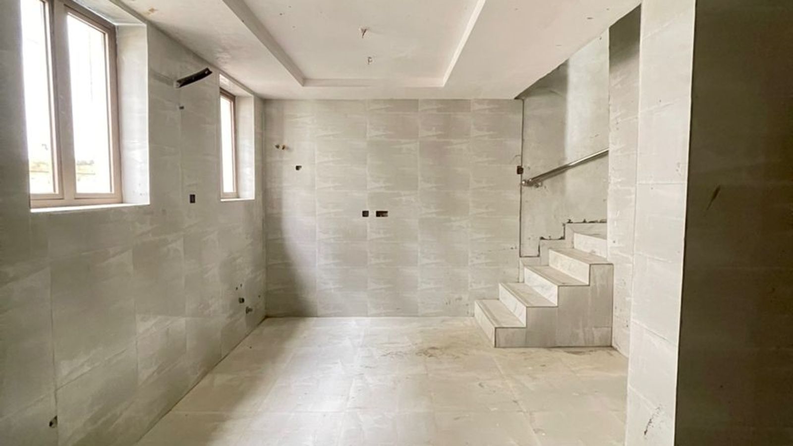 5 Bedroom Fully Detached Duplex