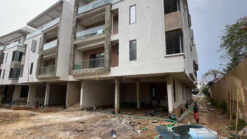 4 Bedroom Maisonettes