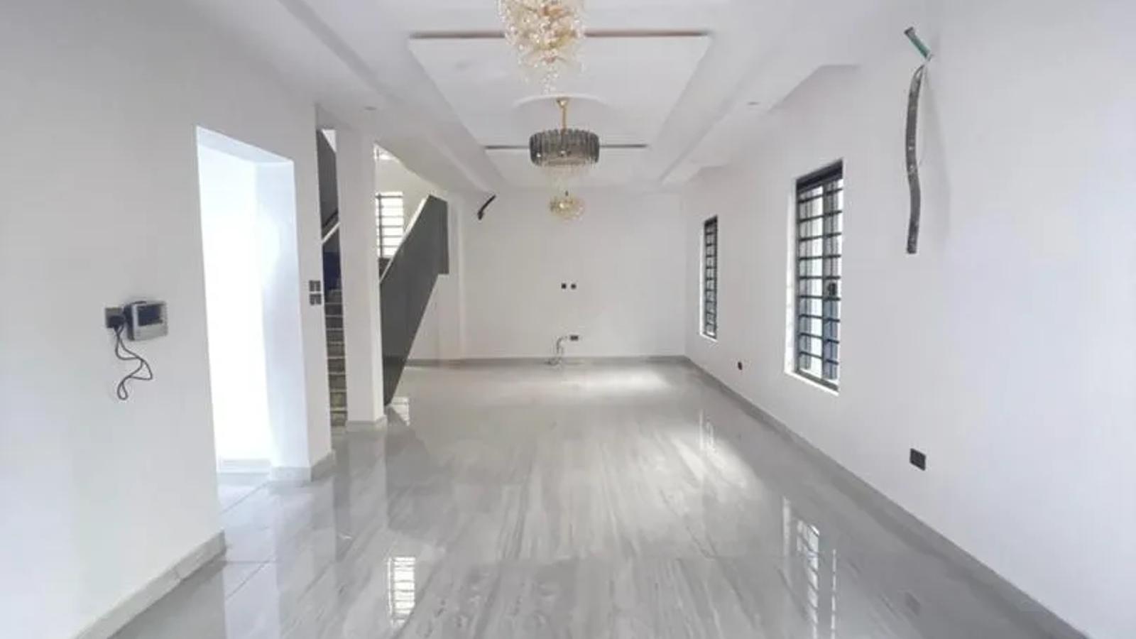 5 Bedroom Fully Detached Duplex