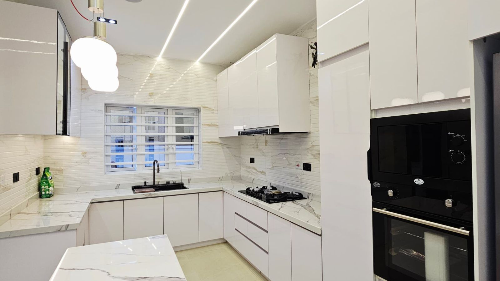 5 Bedroom Fully Detached Duplex