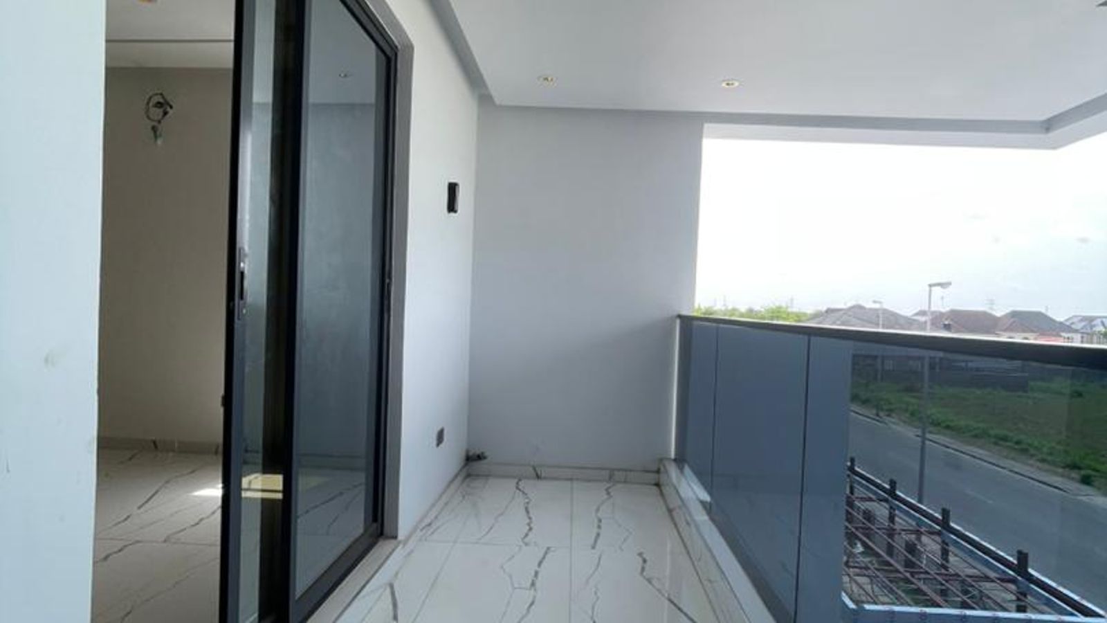 5 Bedroom Fully Detached Duplex