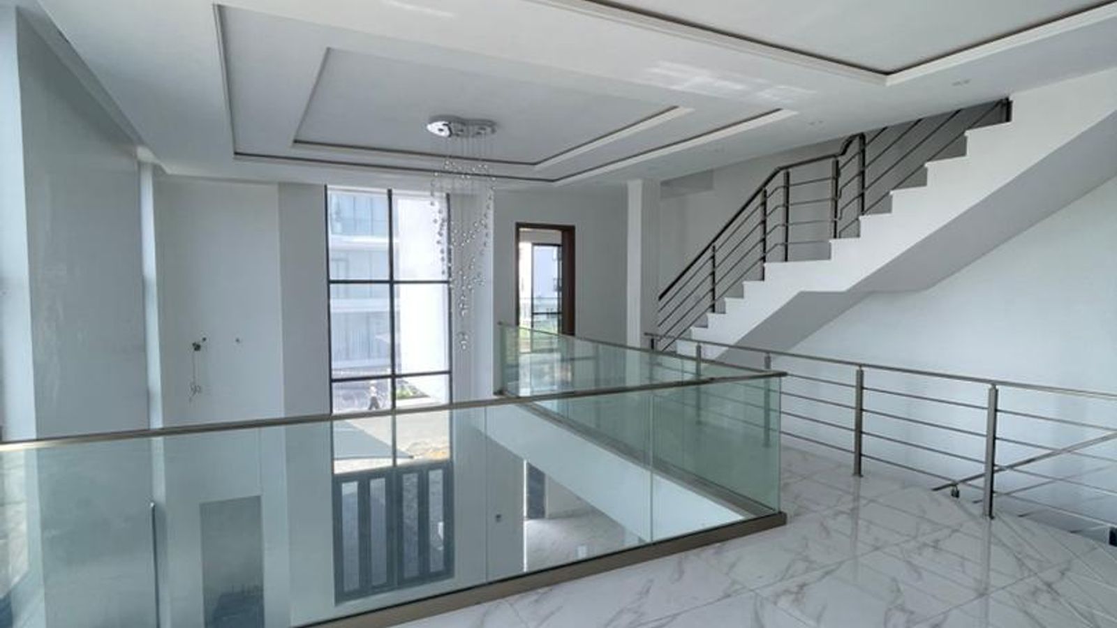 5 Bedroom Fully Detached Duplex