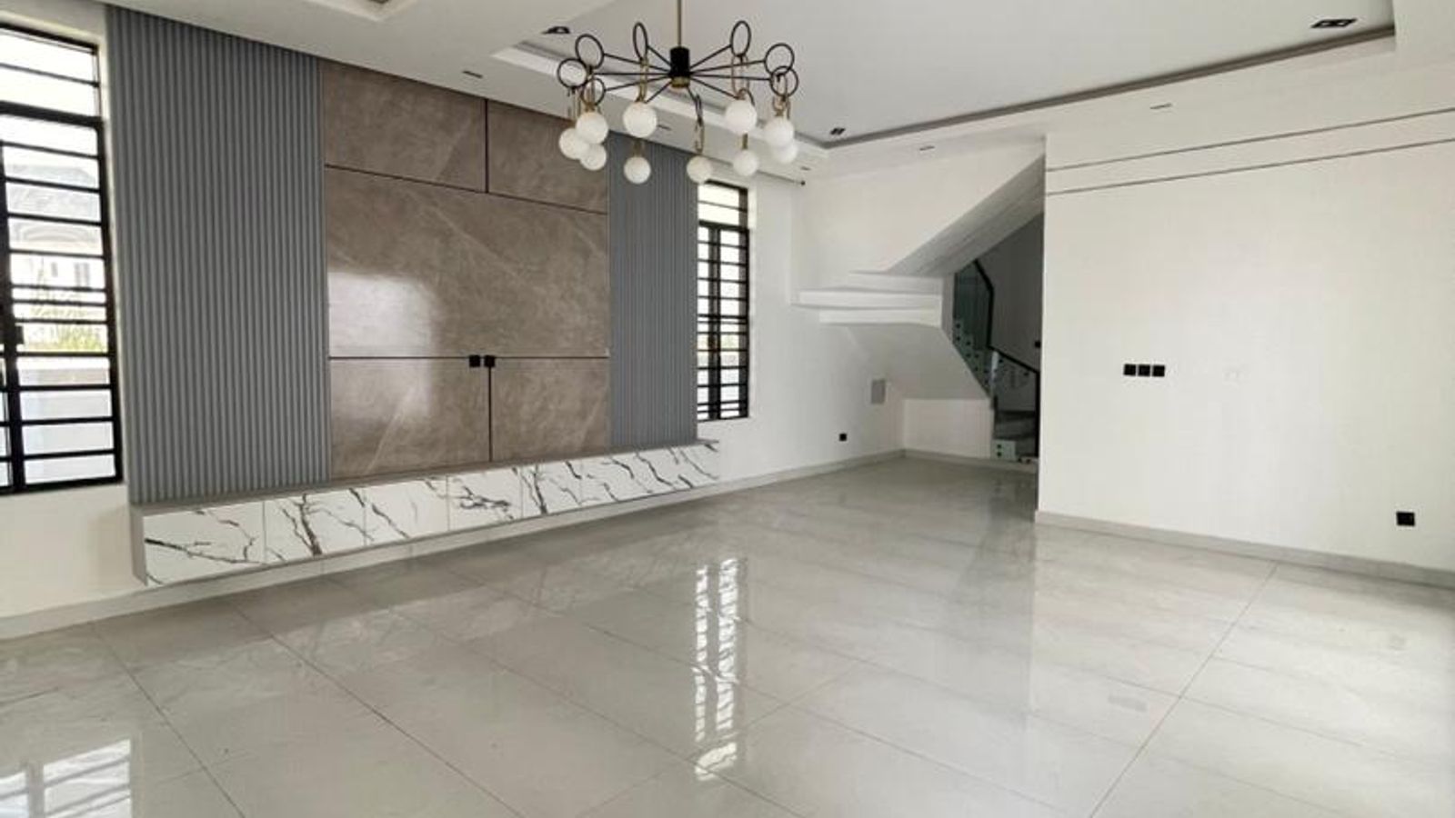 5 Bedroom Fully Detached Duplex