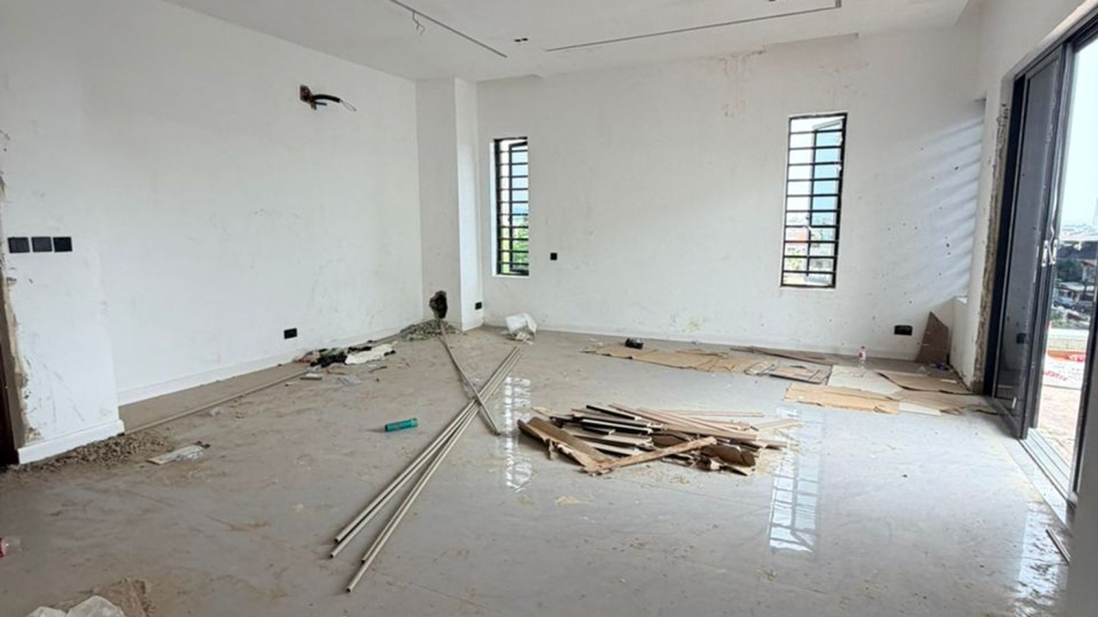 4 Bedroom Fully Detached Duplex