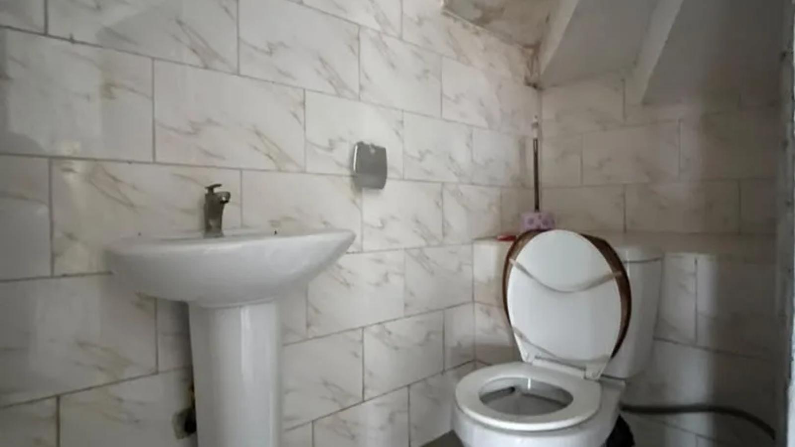 5 Bedroom Semi Detached Duplex