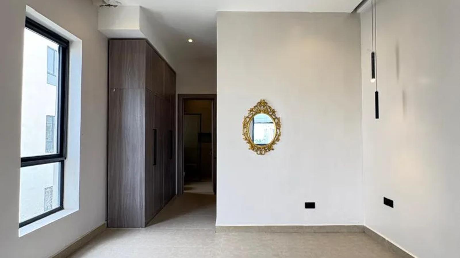 5 Bedroom Fully Detached Duplex