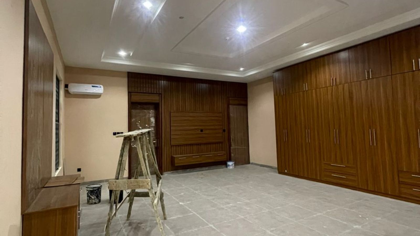 5 Bedroom Fully Detached Duplex