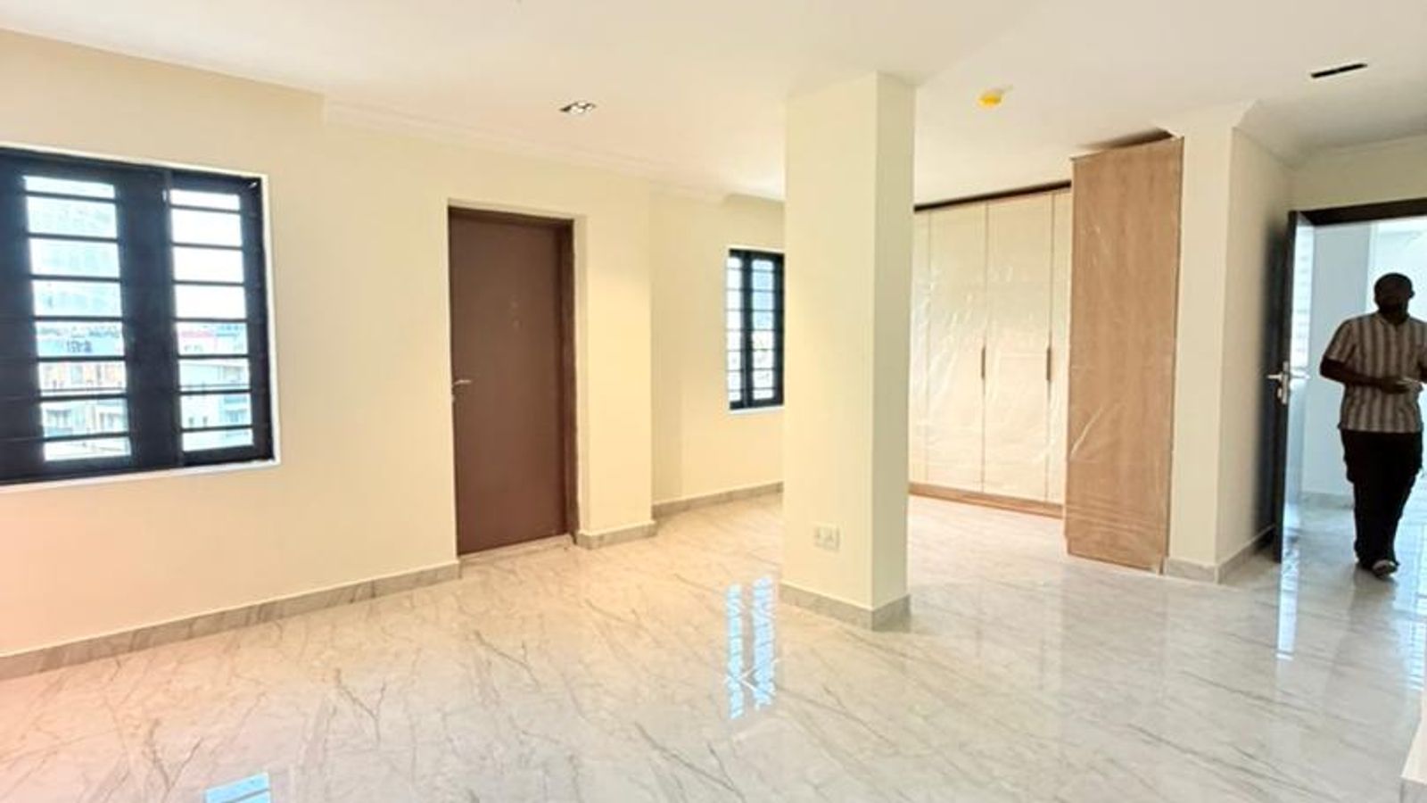 4 Bedroom Maisonette