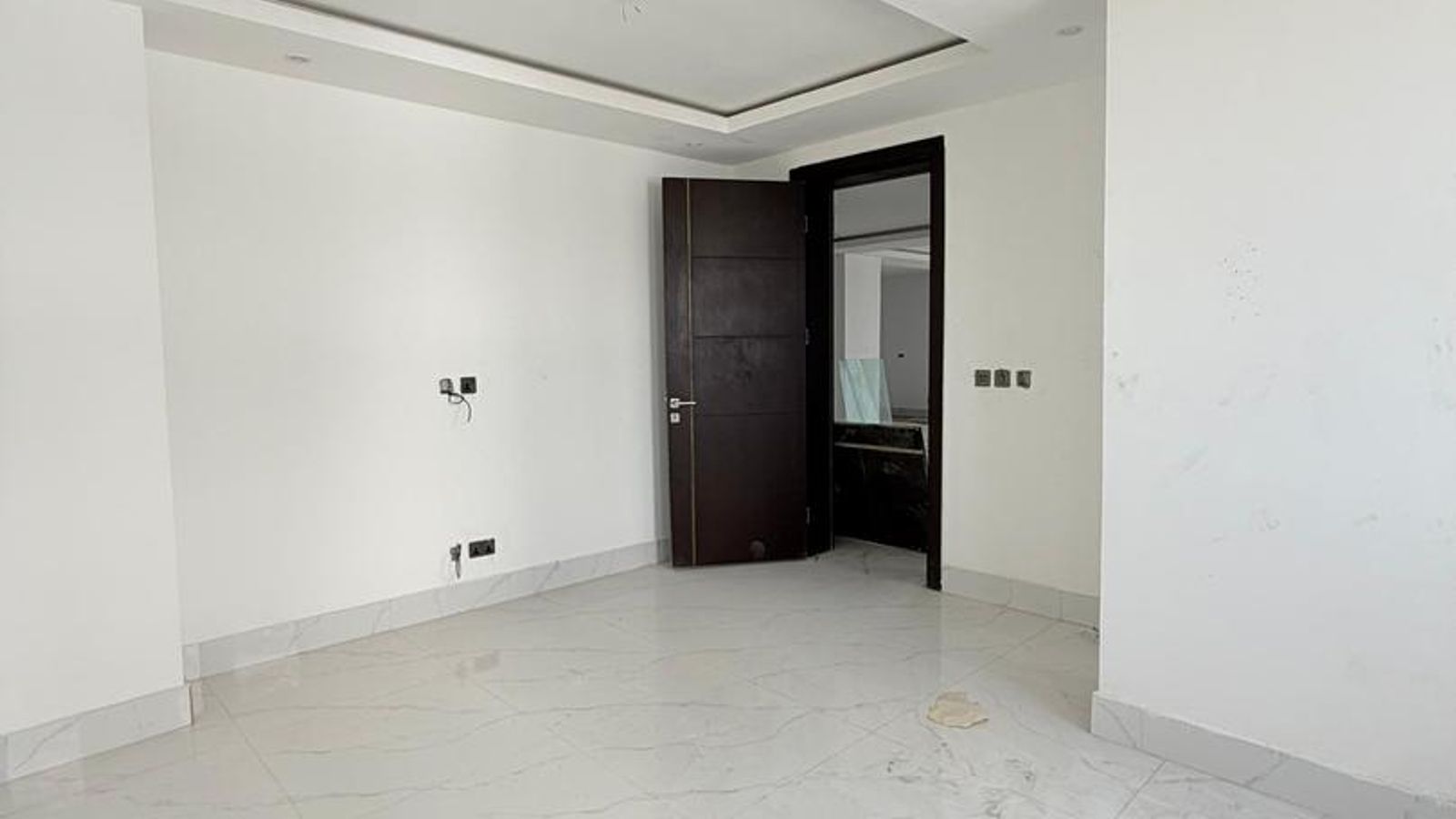 4 Bedroom Maisonette