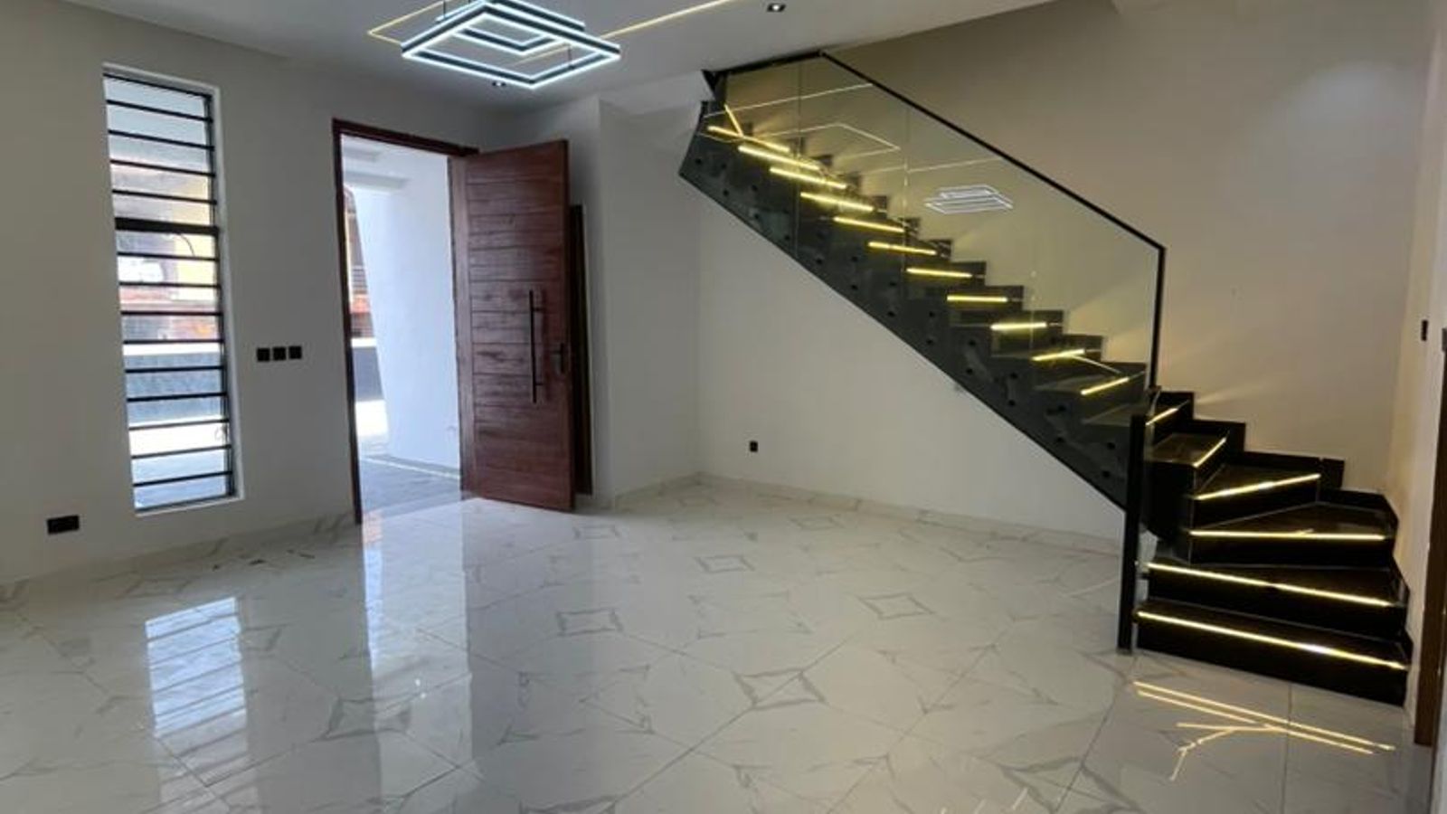 4 Bedroom Terrace Duplex