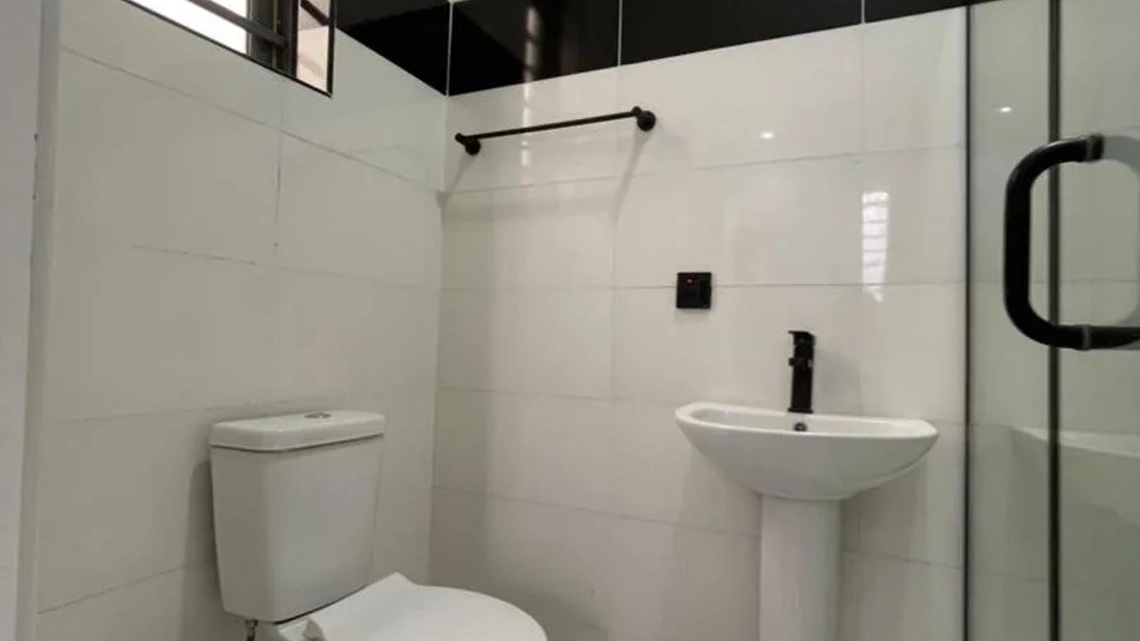 4 Bedroom Fully Detached Duplex