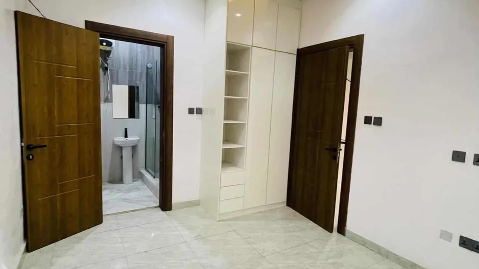 4 Bedroom Terrace Duplex