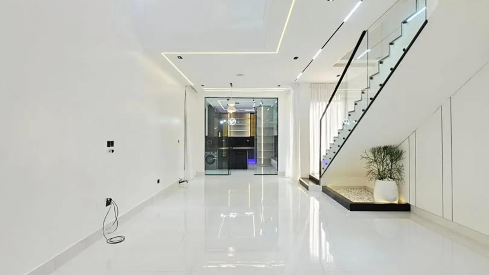 5 Bedroom Fully Detached Duplex