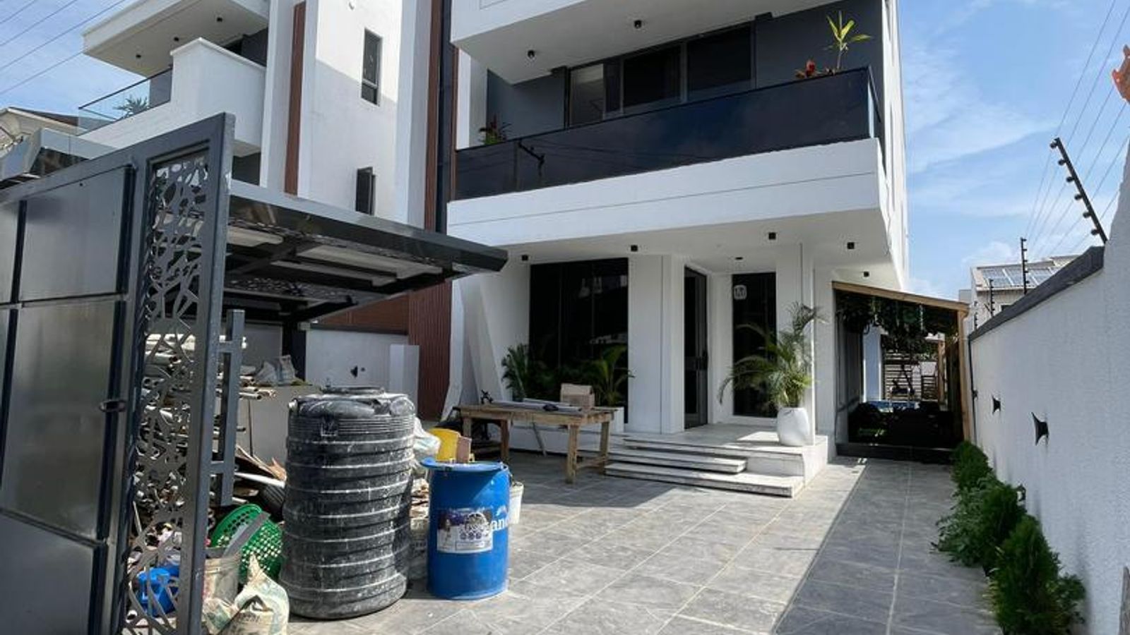 5 Bedroom Fully Detached Duplex