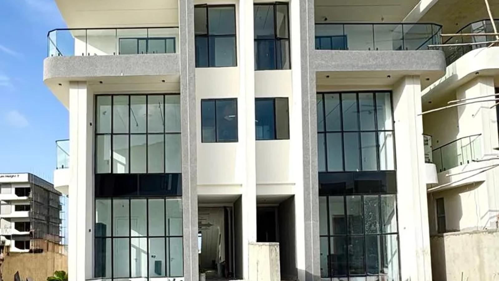 5 Bedroom Semi Detached Duplex